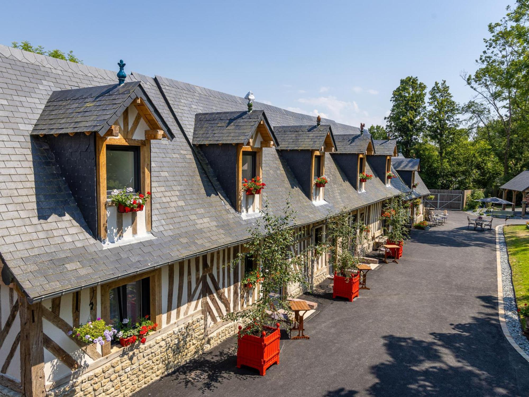 Le Domaine D'Angerville - Chambres D'Hotes ภายนอก รูปภาพ